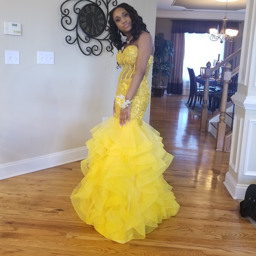 Yellow special occasion (prom) dress